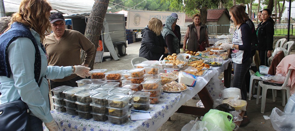 Okul Yararına Kermes Düzenlendi