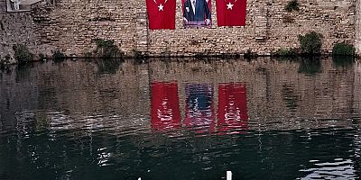 Her Yer Türk Bayrağı ve Atatürk Posteri İle Donatıldı