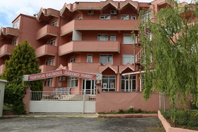 Yurt Kapandı, Sıra Üniversitede mi?