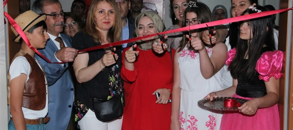 100. Yıl Barış  Ortaokulu’nda YIL SONU SERGİSİ