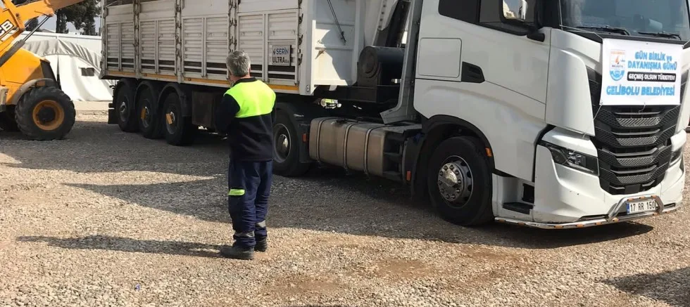 4. Yardım Tırı Deprem Bölgesine Ulaştı