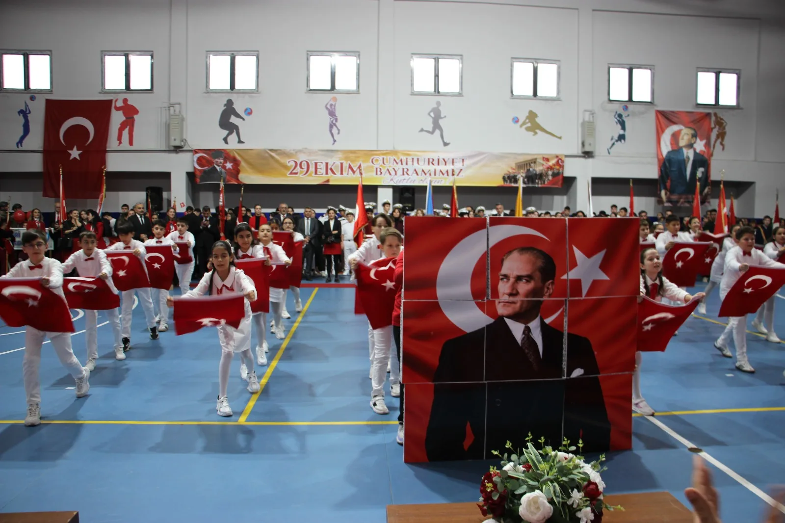 Gelibolu’da Cumhuriyet Bayramı Coşkusu