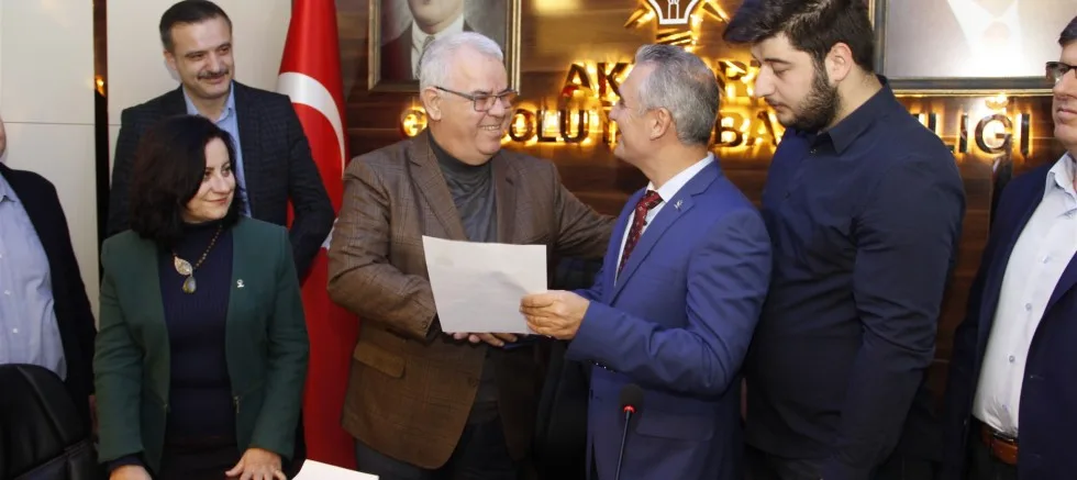AK PARTi’DE YARIŞ KIZIŞTI