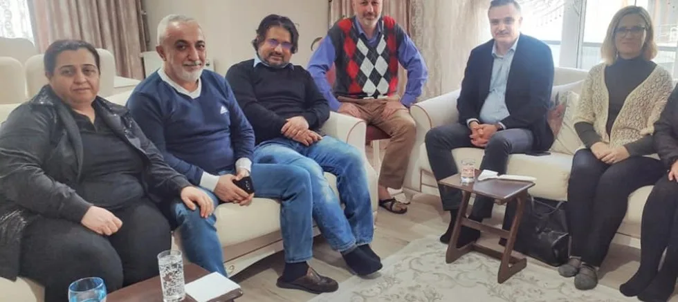 AK Parti’den Depremzedelere Ziyaret