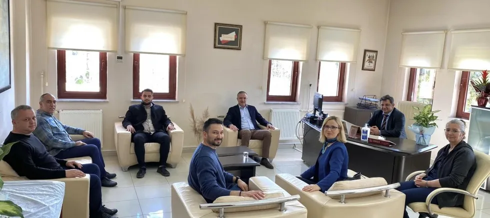 AK Parti’den Tıp Bayramı Ziyareti