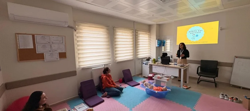 Anne Adaylarına Aşı Bilgilendirmesi