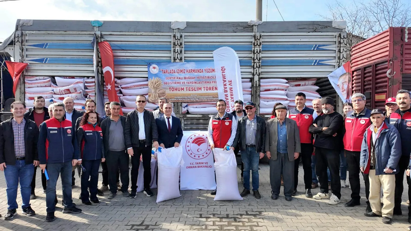Evreşe’de Sertifikalı Buğday Dağıtımı Yapıldı