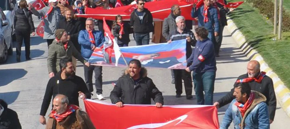 Başkan Adayları Son Gün Büyük Yürüyüş Gerçekleştirdi