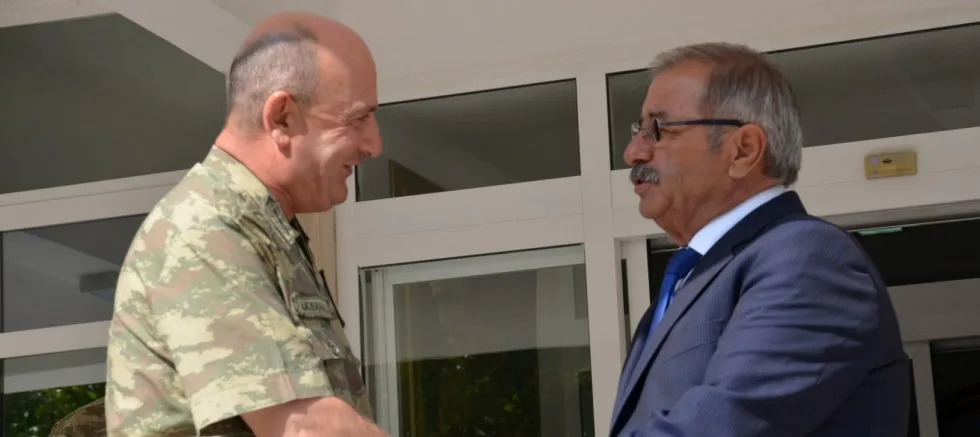 BAŞKAN ÖZACAR’DAN KORGENERAL AKSAKALLI’YA  “HOŞGELDİNİZ” ZİYARETİ