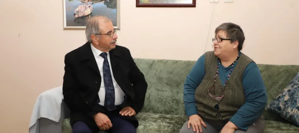 Başkan Özacar, Evlere Konuk Olmaya Devam Ediyor