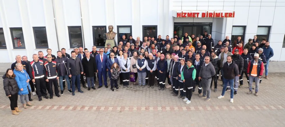 Başkan Özacar, Personelinin Yeni Yılını Kutladı