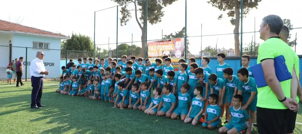 Başkan Özacar, Yaz Spor Okulunu Ziyaret Etti