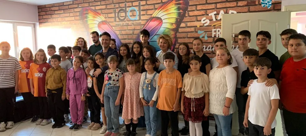 Başkan Soyuak, Öğrencileri Yalnız Bırakmadı