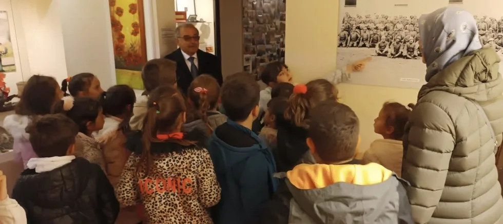 Belediye Başkanı Özacar, Öğrencilere Rehberlik Etti