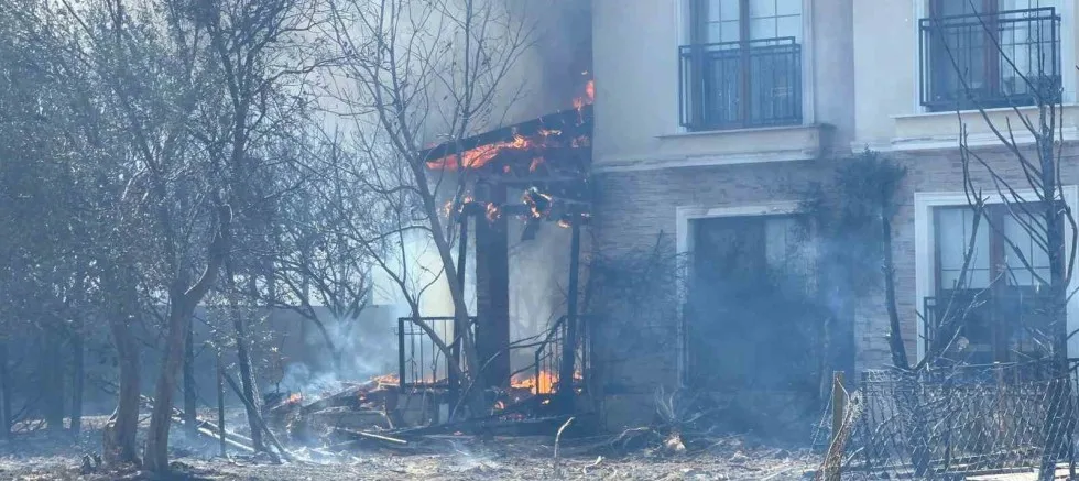 Çanakkale Yine Yanıyor! Evler Kül Oldu!