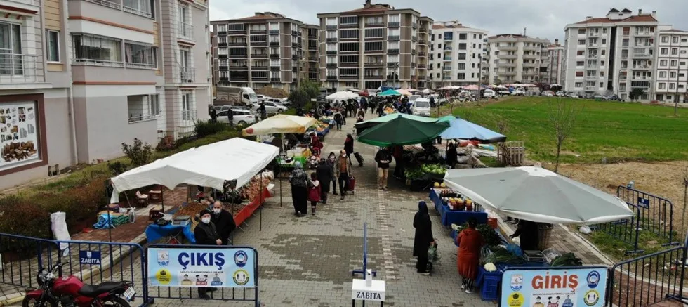 Çarşamba Pazarı Açıldı