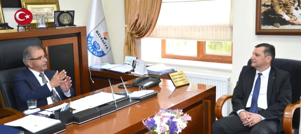 CHP Çanakkale  Milletvekili Aday Adayı  Özgür Ceylan SEÇiM TURLARINA DEVAM EDiYOR