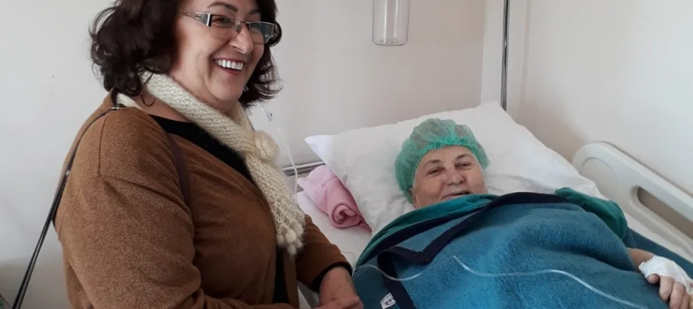 CHP İLÇE KADIN KOLLARI’NIN HASTANE ZİYARETİ