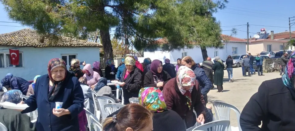 CHP Kadın Kolları Köy Hayrında