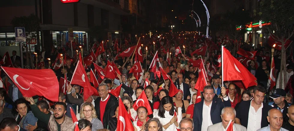 CUMHURİYET'İN 100. YILINDA MUHTEŞEM FENER ALAYI