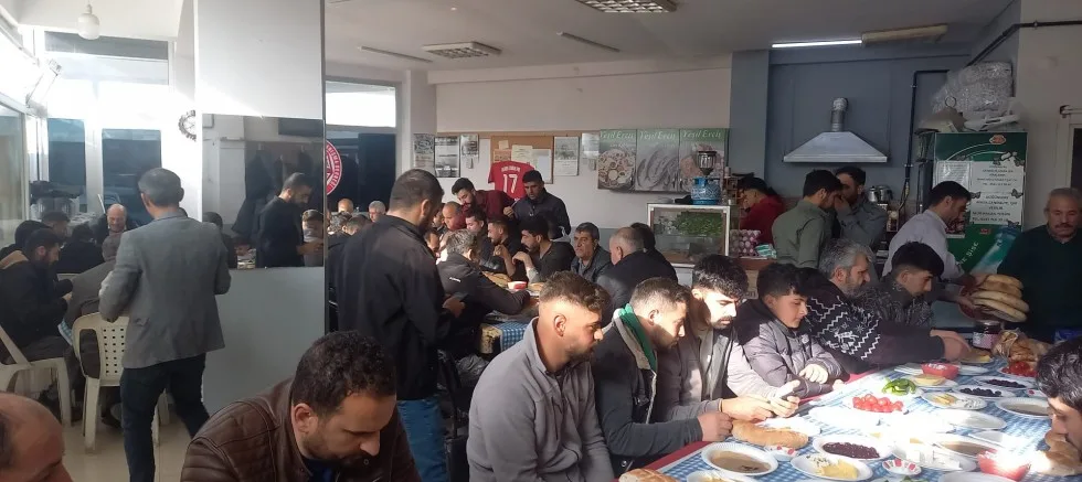 Dem Partisi, Kahvaltıda Vatandaşlarla Buluştu
