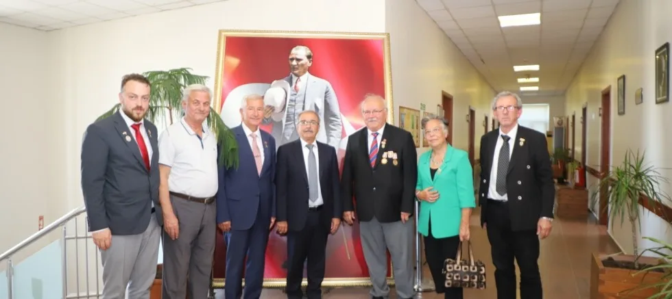 Dernek Üyelerinden Başkan Özacar’a Ziyaret