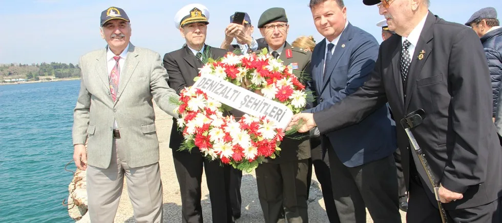 Dumlupınar Denizaltı Şehitleri Anıldı