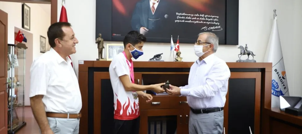 Dünya Üçüncüsü Yıldırım’dan Başkan Özacar’a Ziyaret
