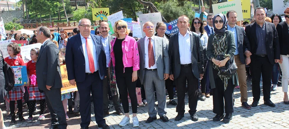 Engelliler Haftasında Farkındalık Yürüyüşü Gerçekleştirdiler