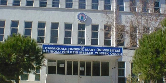 ESKİ KÜTÜPHANE BİNASI İCRA YOLUYLA SATIŞA ÇIKARILDI