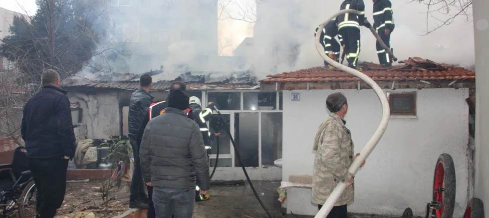 Evde Çıkan Yangın Korkuttu