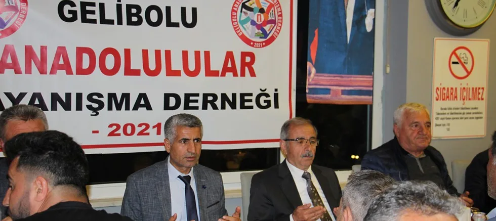 Gelibolu Anadolulular Derneği’nden İftar Yemeği