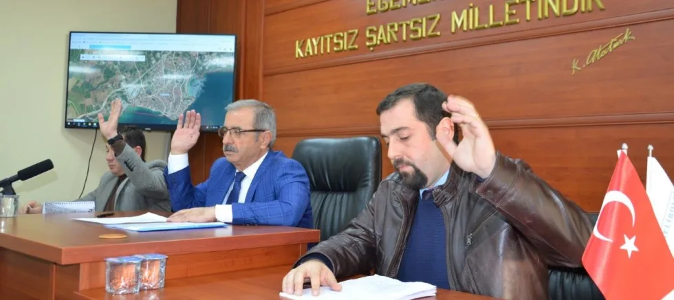 GELİBOLU BELEDİYE MECLİSİNDE YENİ YILIN İLK MESAİSİ BAŞLADI