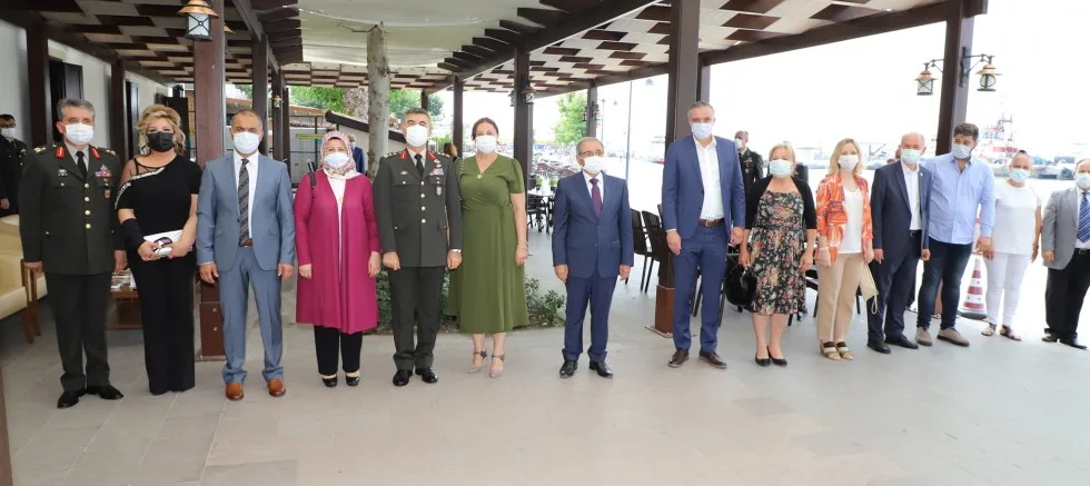 Gelibolu’da Resmi Bayramlaşma Töreni Düzenlendi