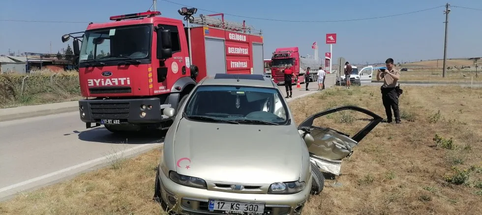 Gelibolu’da Trafik Kazası: 2 Kişi Yaralandı
