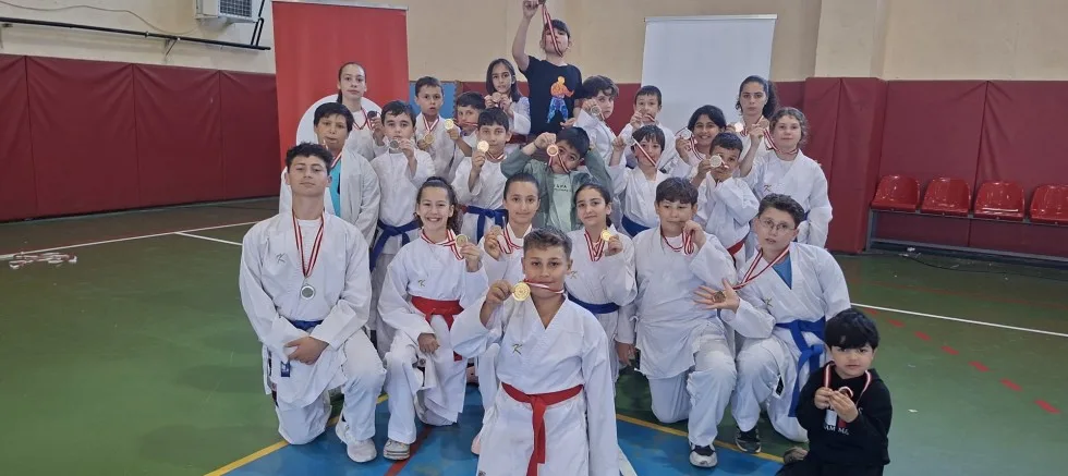 Gelibolu Jimka Spor Kulübü Sporcularından Madalya Yağmuru