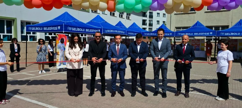 Hakimiyet-i Milliye Ortaokulu’nda TÜBİTAK Bilim Fuarı Açıldı