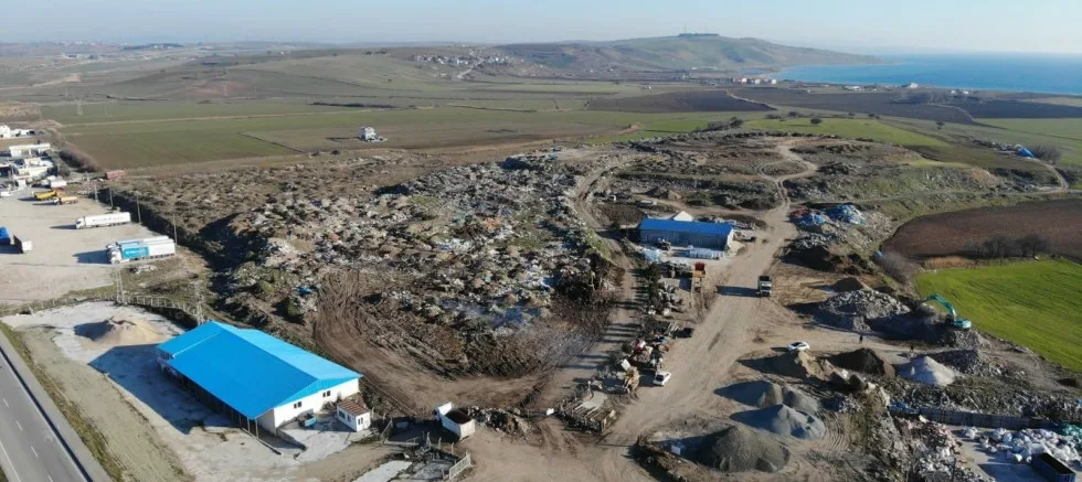 İzinsiz Atılan Çöpler Kaldırılıyor