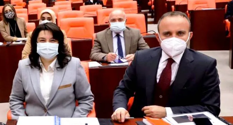“KADİR GECEMİZ MÜBAREK OLSUN”