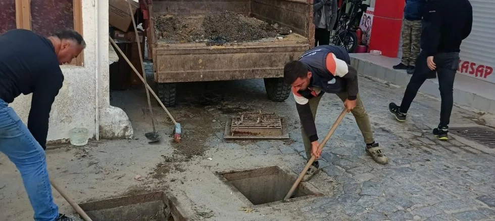 Kış Hazırlıkları Başladı: Su ve Kanalizasyon Ekipleri Temizlik Çalışmalarına İhtiyaç Duyuyor