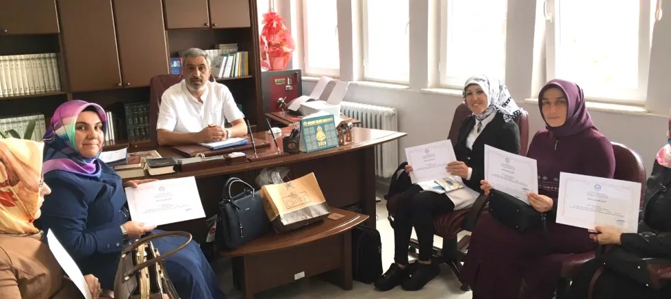 Kur’an Kursu Öğreticilerine Katılım Belgesi
