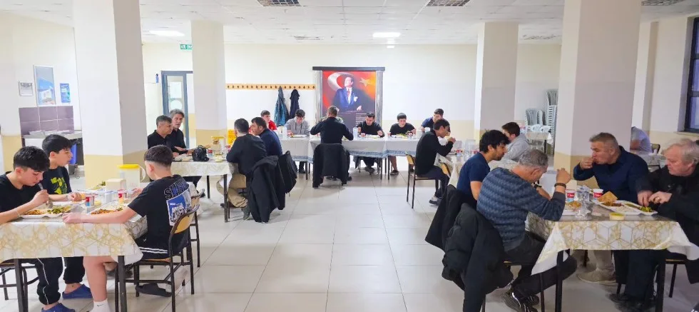 Mehmet Akif Ersoy MTAL Pansiyonunda Ramazan Bereketi