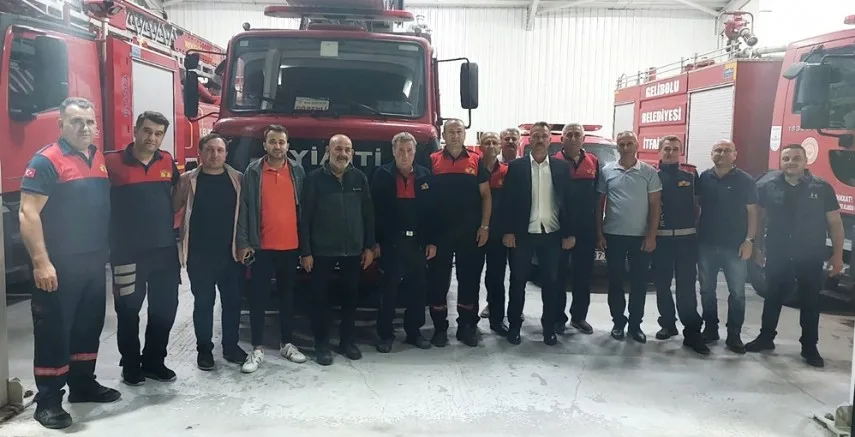 MHP’den İtfaiyeye Kutlama Ziyareti