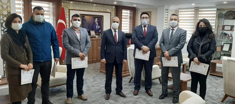 Milli Eğitim Müdürlüğü Çalışanlarına Başarı Belgesi