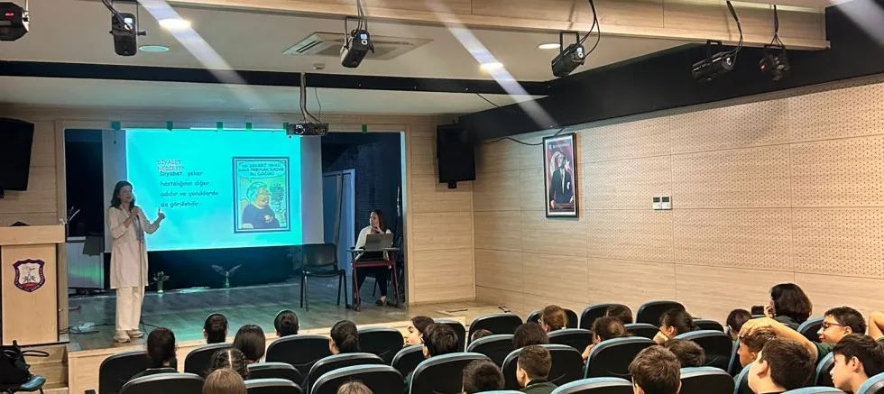 Öğrenciler, Sağlıklı Yaşam İle İlgili Bilgilendirildi