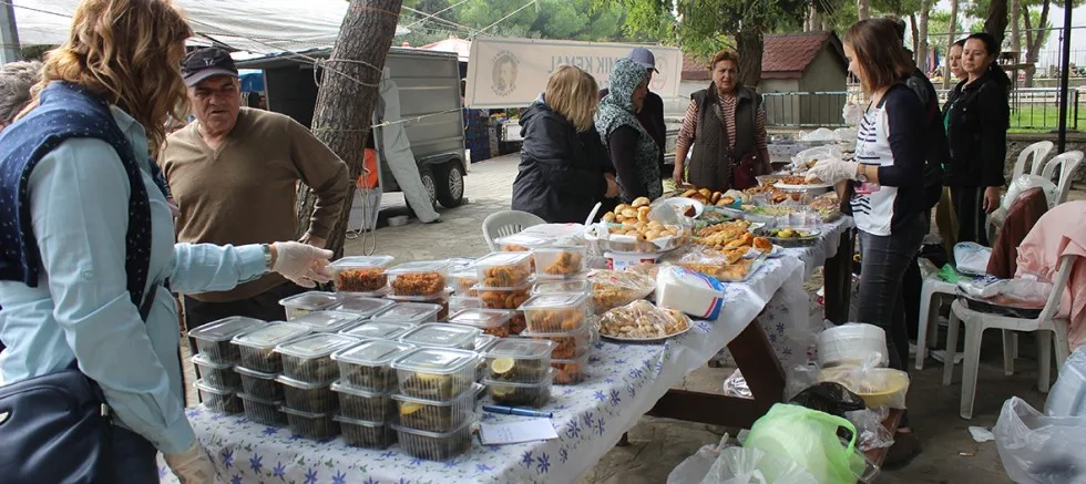 Okul Yararına Kermes Düzenlendi