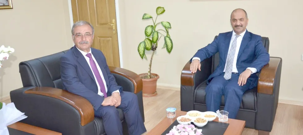 ÖZACAR’DAN YENİ KAYMAKAMA “HOŞGELDİNİZ” ZİYARETİ