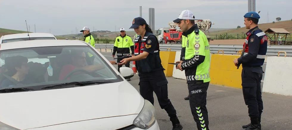Polis ve Jandarmadan Güvenli Trafik Uygulaması