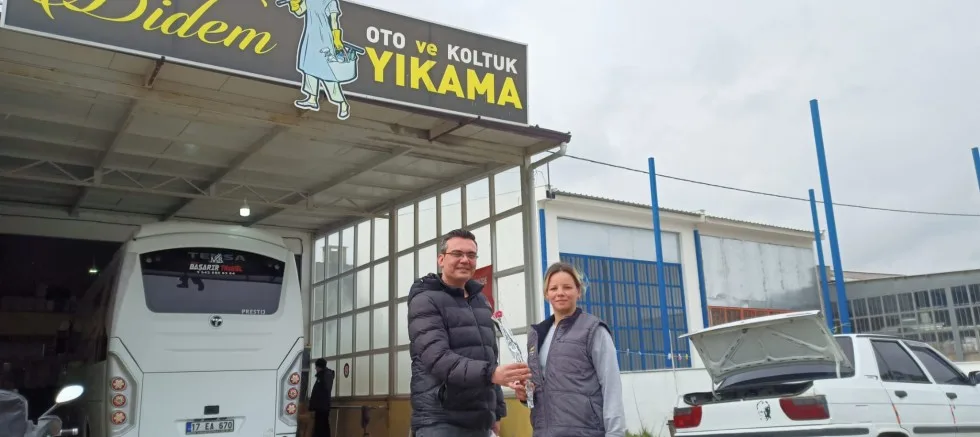 Sanayi Sitesi Yönetiminden Kadınlar Günü Kutlaması