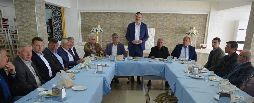 Sürücü Muhtarlarla Kahvaltıda Buluştu